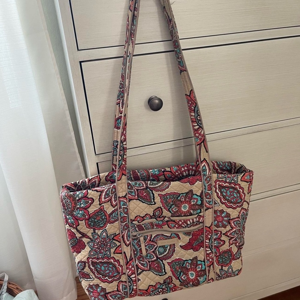 Vera Bradley tote bag